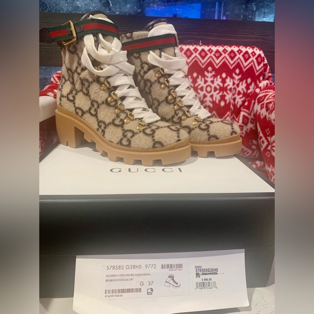 Gucci Covered Wool GG Monogram Womens Lace Up Combat Ankle Boots 37